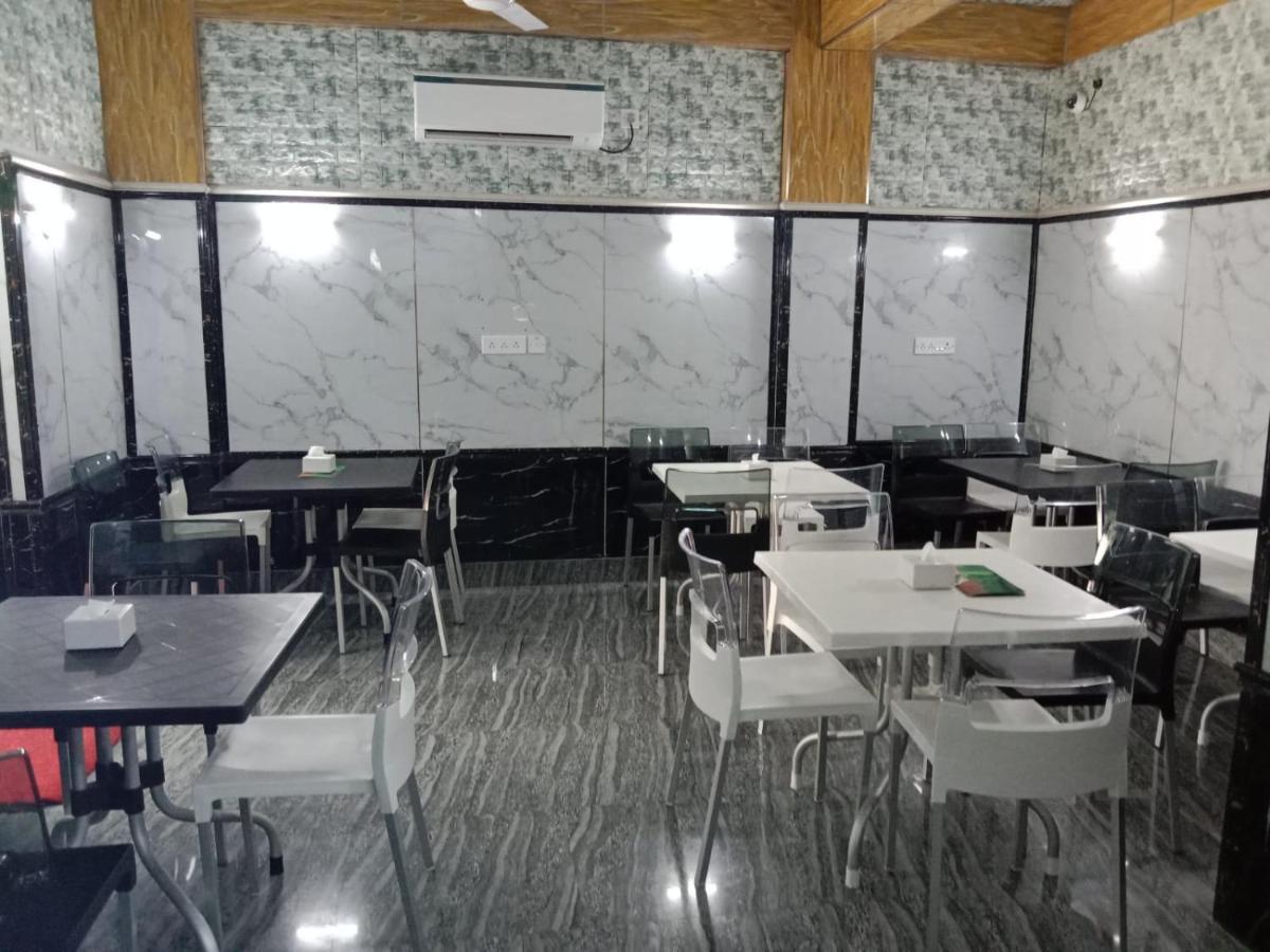 Soukyam Hotel Калькутта Экстерьер фото